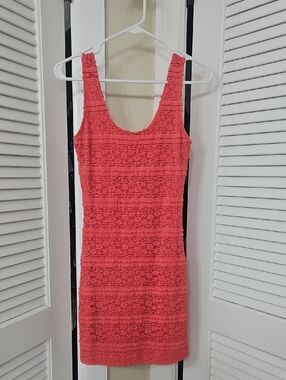 Forever 21 Coral Lace Scoop-Neck Mini Dress